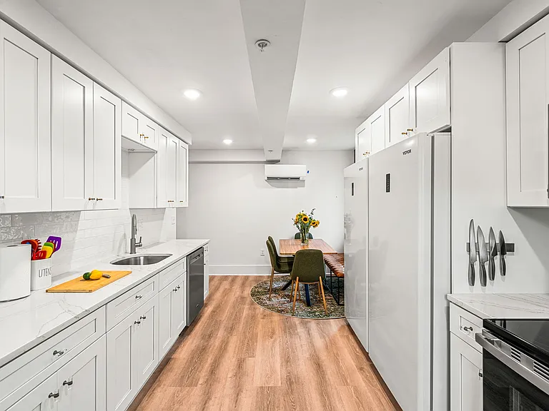 18 Benedict St #3 — Photo 9