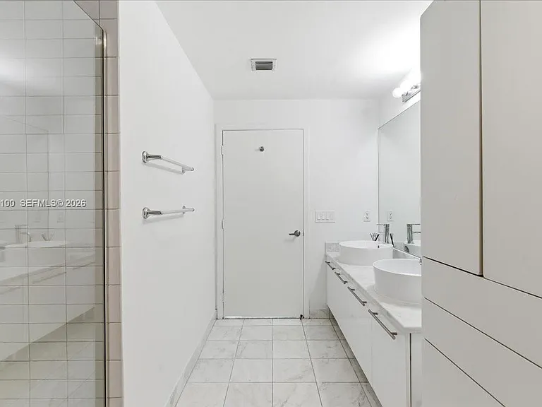 888 Biscayne Blvd #2212 — Photo 29