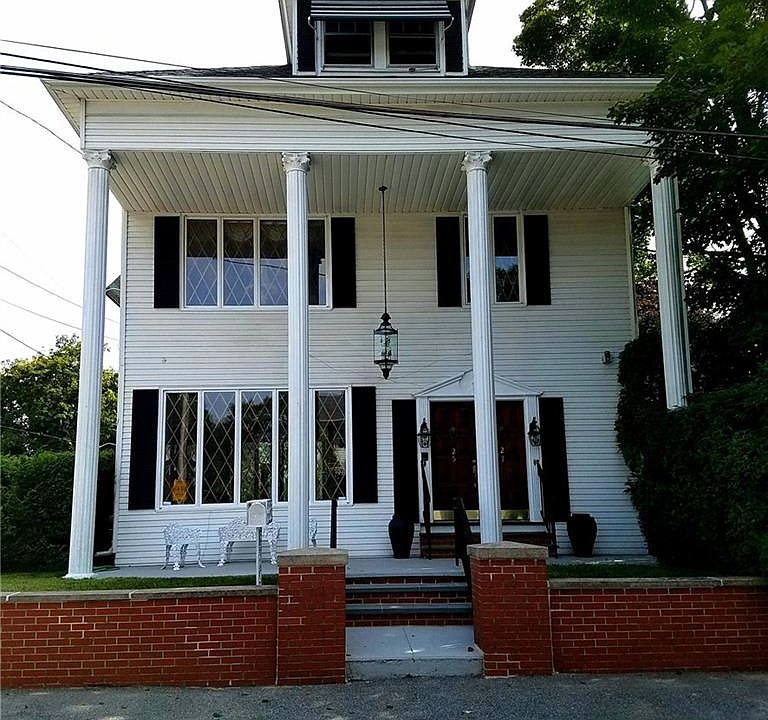 1st image of 25 Baird Ave