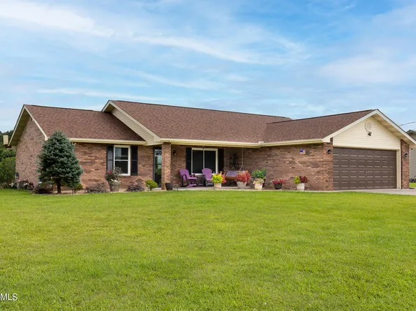 1496 Broadview Cir, Sevierville, TN 37876