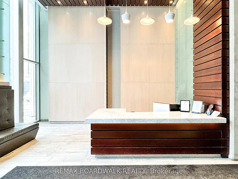 40 Nepean St #1206 — Photo 2