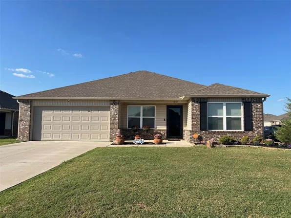 1902 Oak Tree Ct, Shawnee, OK 74804