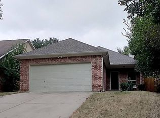 2238 Turf Club Dr, Arlington, TX 76017