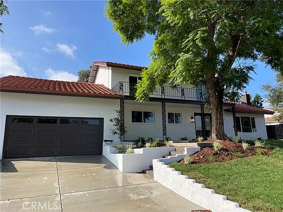 5th image of 3430 E Acridge Dr