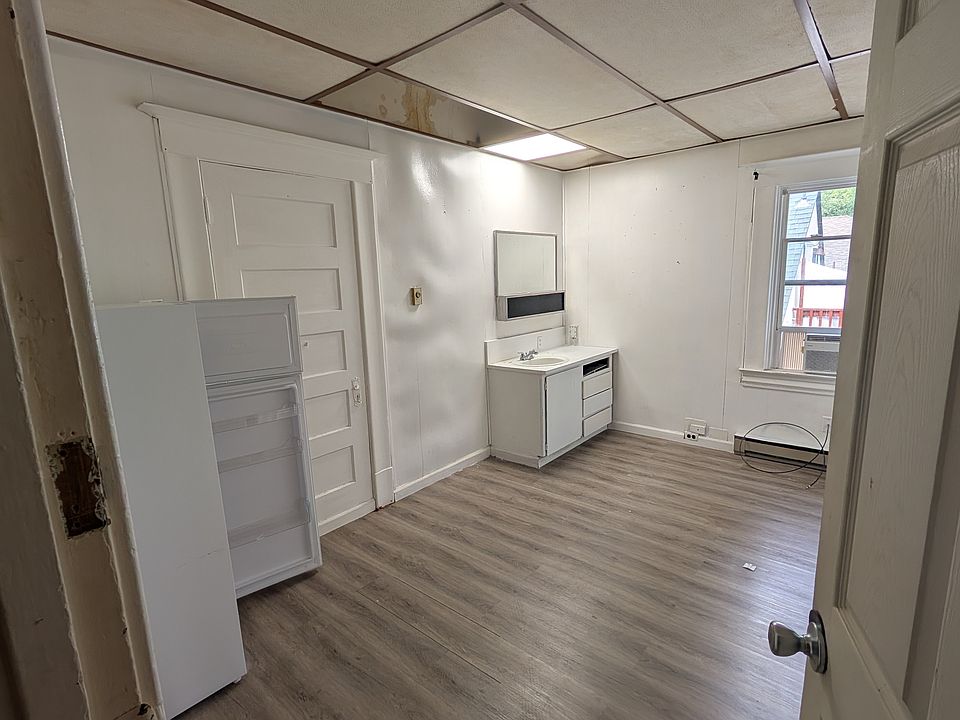 1st image of 1235 32nd St #5