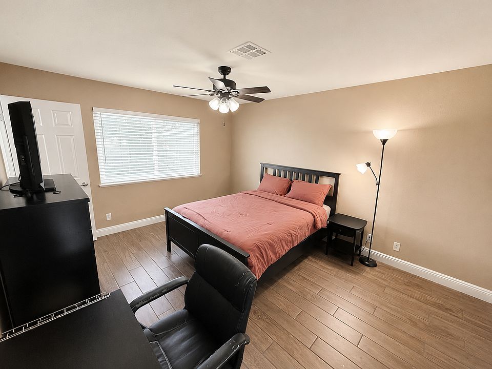 1st image of 6717 Atwood Ave #1