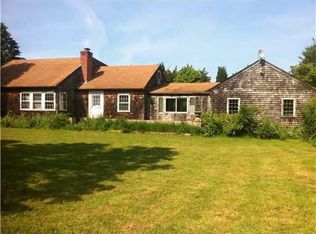 218 Succotash Rd, South Kingstown, RI 02879