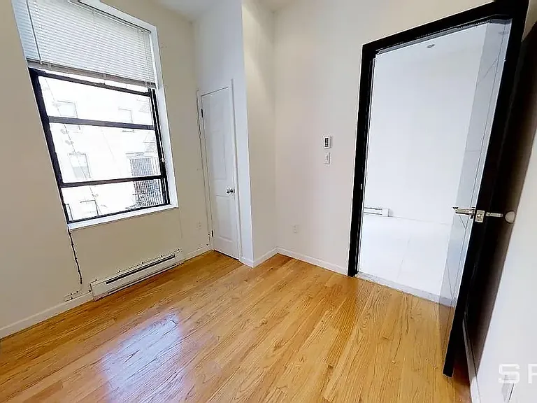 627 W 113th St #5R — Photo 6