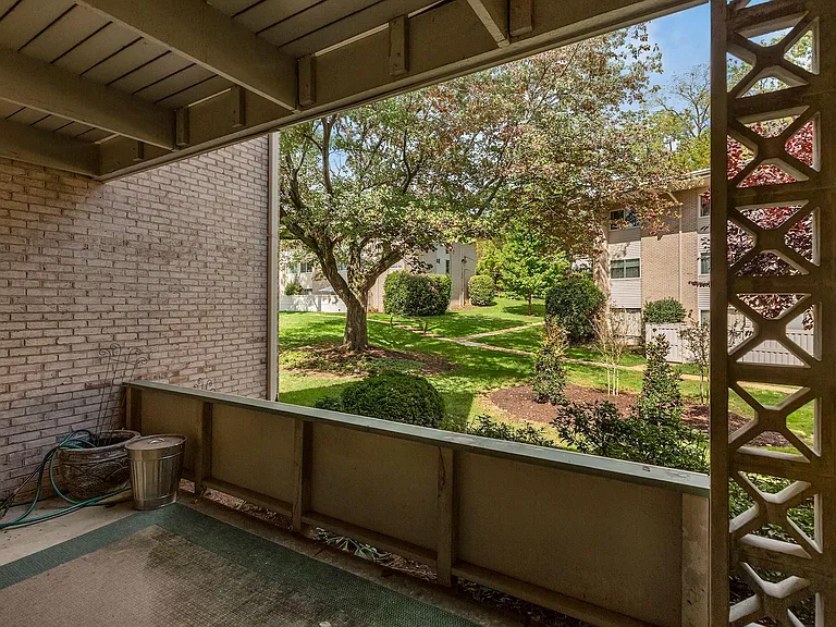 126 Haycock Rd #B-3 — Photo 4