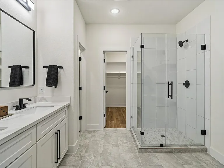 4661 Phlox St #B — Photo 13
