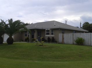 498 Gantry St SW, Palm Bay, FL 32908