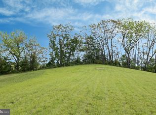 210 Red Hill Rd, Grantville, PA 17028