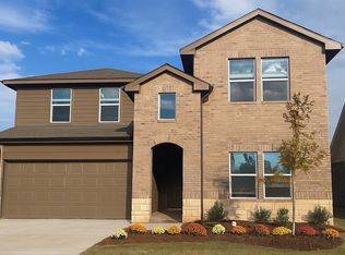 2820 Casey Dr, Yukon, OK 73099