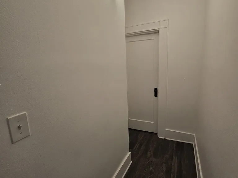 Ansonia Apartments — Photo 16