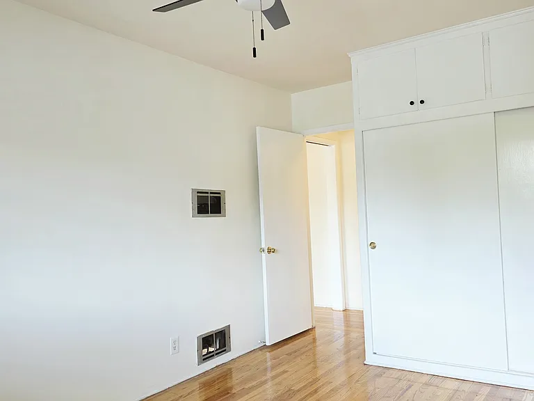 319 N Chevy Chase Dr #F — Photo 11