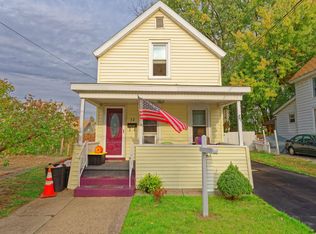 32 Henry St, Schenectady, NY 12304
