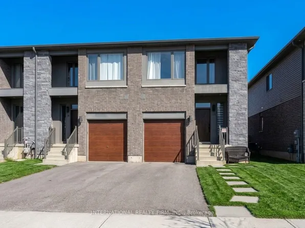 134 Bedrock Dr, Hamilton, ON L8J 0K6