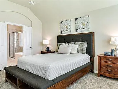 1816 Woodlawn Trl — Photo 21