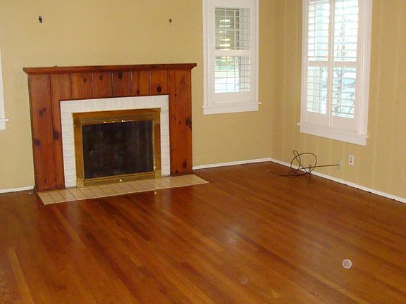 4th image of 3909 El Campo Ave