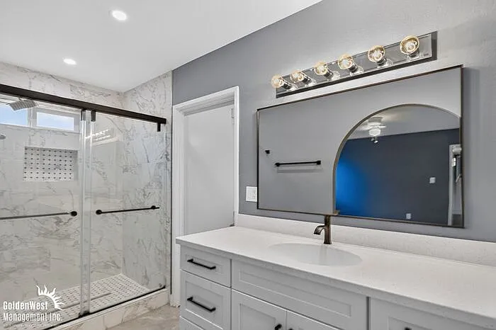 2615 W Straford Dr — Photo 16