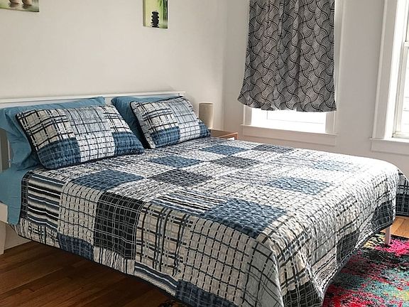 3rd image of 240 Sullivan Pl #3