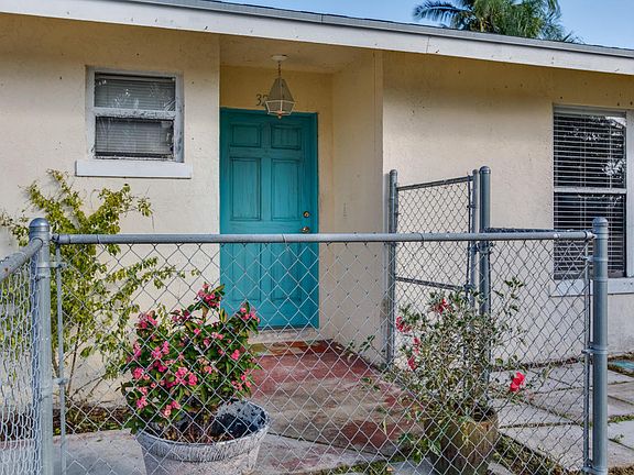4th image of 3281 Artesian Dr