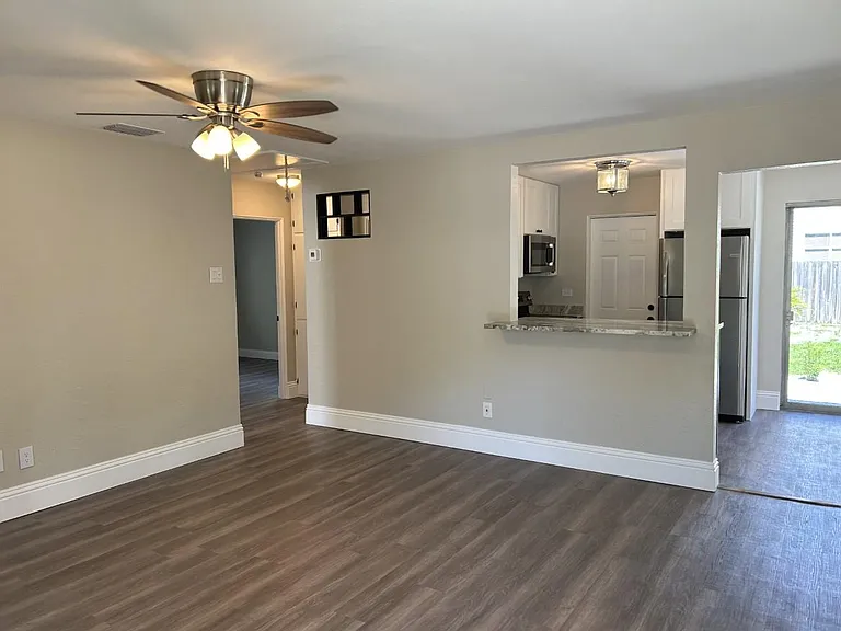 1006 Pelican Dr S — Photo 6