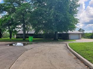 701 S 6th St, Okemah, OK 74859