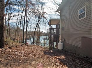 279 Capps Rd, Fair Play, SC 29643