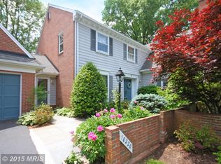 10220 Democracy Ln, Rockville, MD 20854