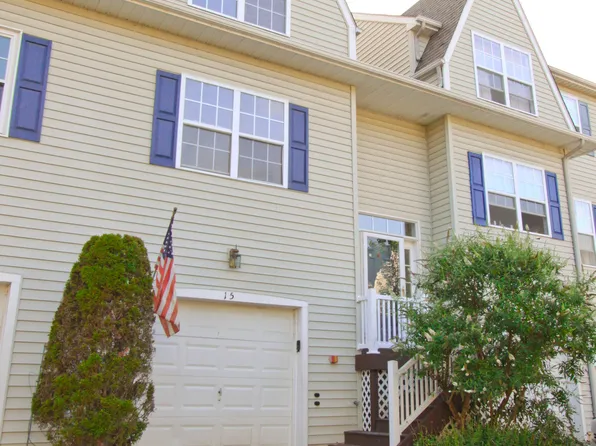 15 Cherry St, Downingtown, PA 19335