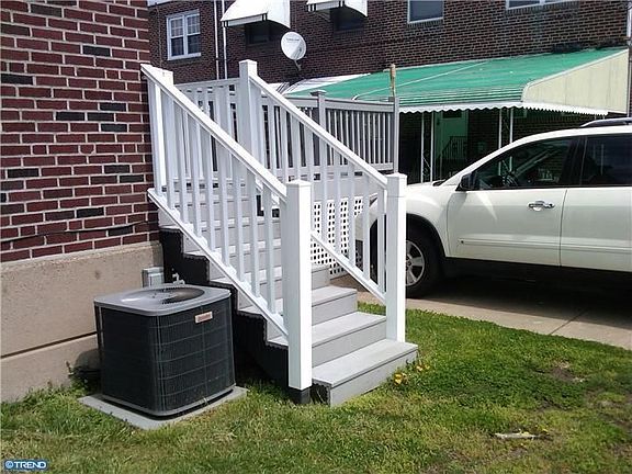 5th image of 2845 S Darien St