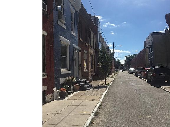 3rd image of 1333 N Myrtlewood St