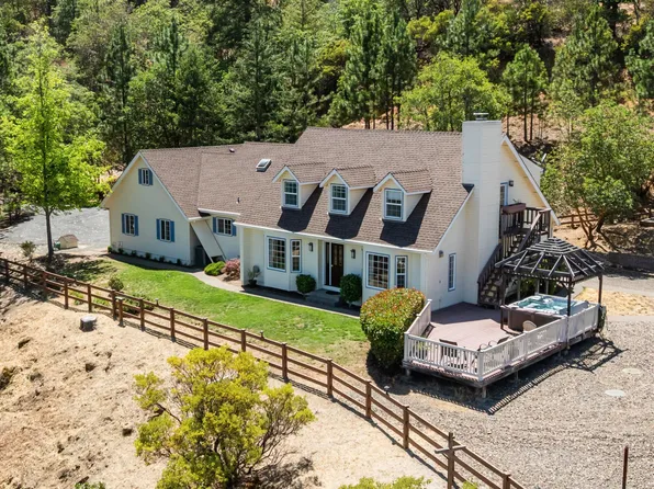 197 Timberlake Dr, Ashland, OR 97520
