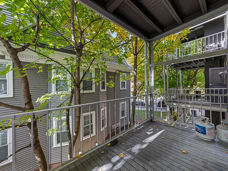 44 Brackett St #2D — Photo 15