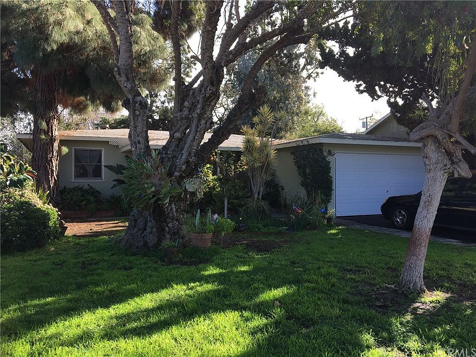 1st image of 2580 Fairway Dr