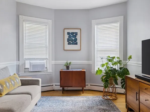 76 Carolina Ave #3, Boston, MA 02130