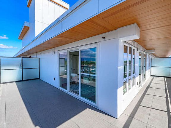 2nd image of 5656 Victoria Dr #405