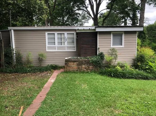 573 1/2 S 6th St, Griffin, GA 30223