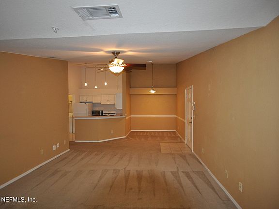 2nd image of 13810 N Sutton Park Dr #739