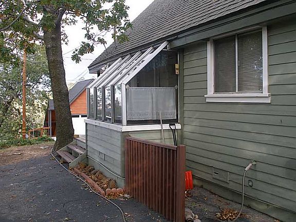 3rd image of 1220 Klondike Dr