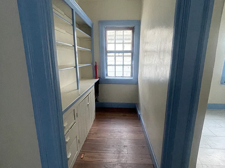 446 Riley St #2 — Photo 6