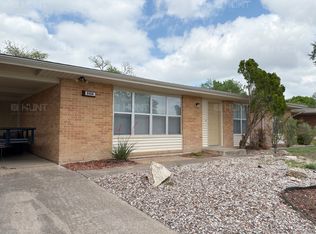 9028 McConnell St, Del Rio, TX 78840