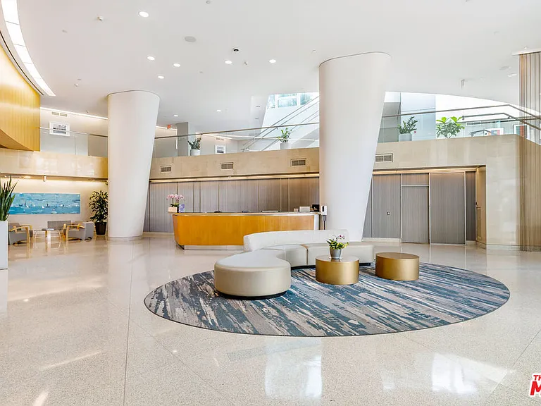 13600 Marina Pointe Dr #1507 — Photo 30