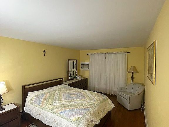 4th image of 112 Fox Run Ln
