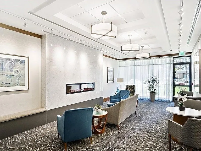 6 Whittier Pl #9E — Photo 4