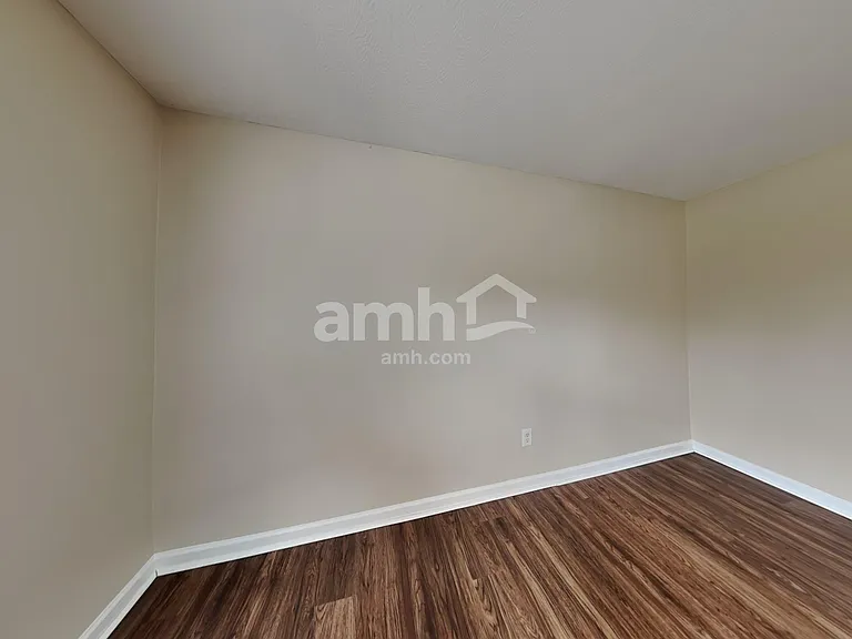 12523 Doe Ln — Photo 22