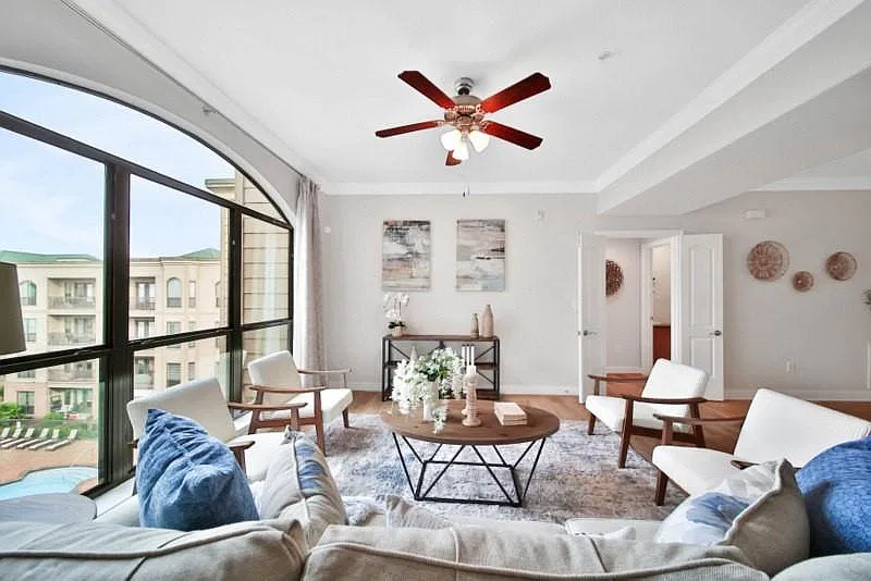 2 bed, 2.0 bath, 1478 sqft, $2,600 — Photo 4