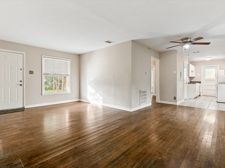 10523 Wood Dale Dr — Photo 18
