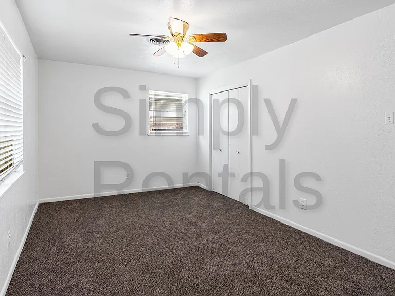 3500 Nashville Ave — Photo 18